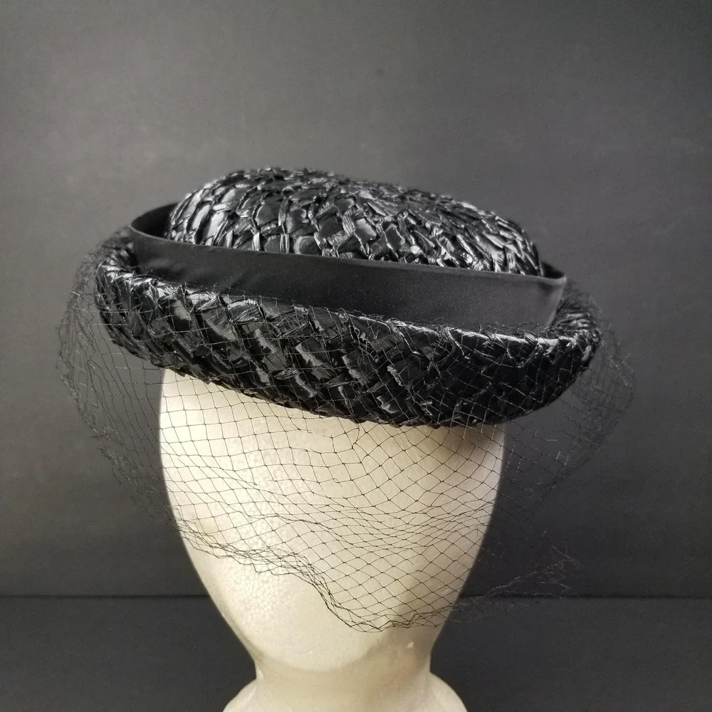 Michelle‎ Vintage Black Woven Pillbox Hat with Birdcage Veil Kentucky Derby