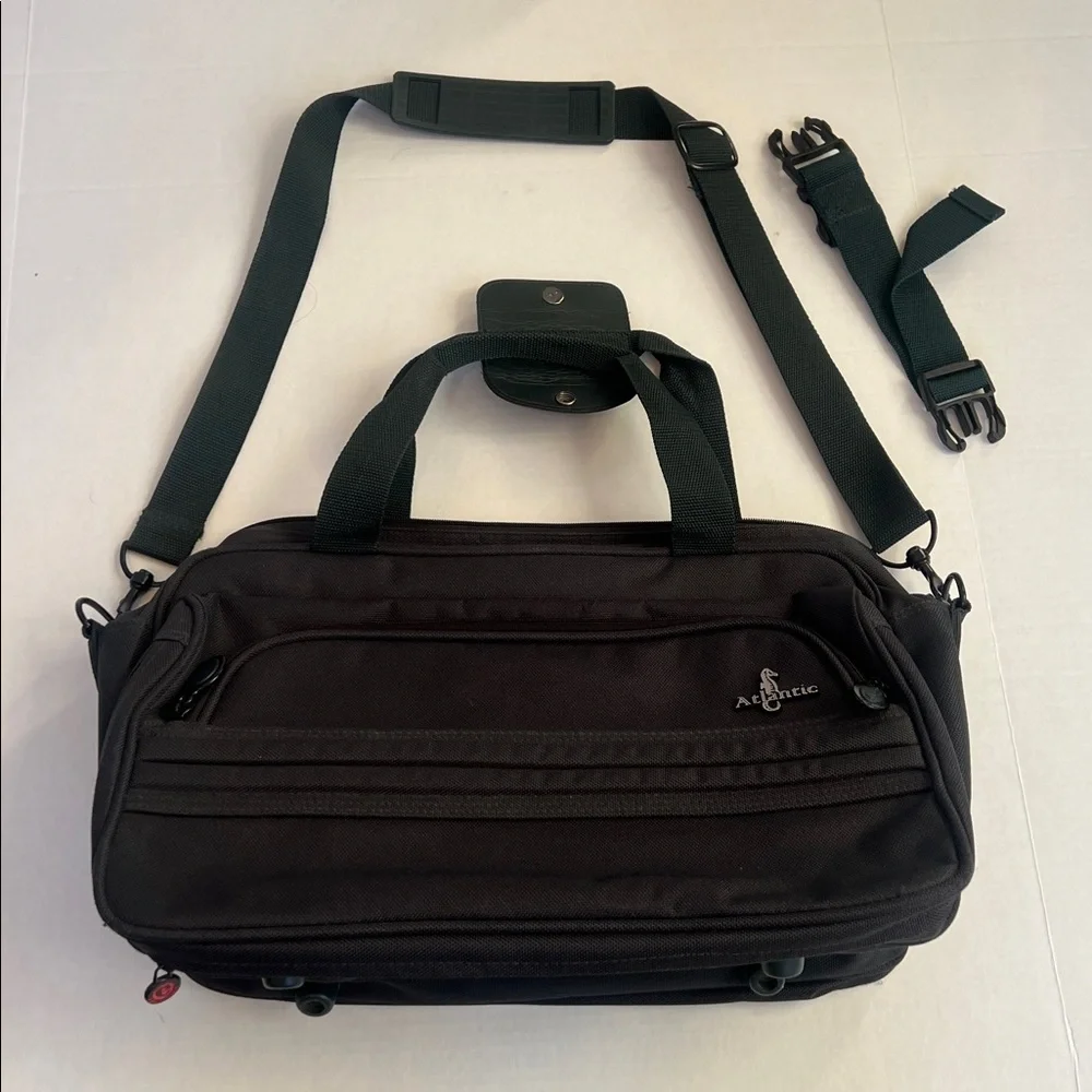 ATLANTIC CARRY-ON TRAVEL-OVERNIGHT LUGGAGE TOTE BAG WITH SHOULDER STRAP