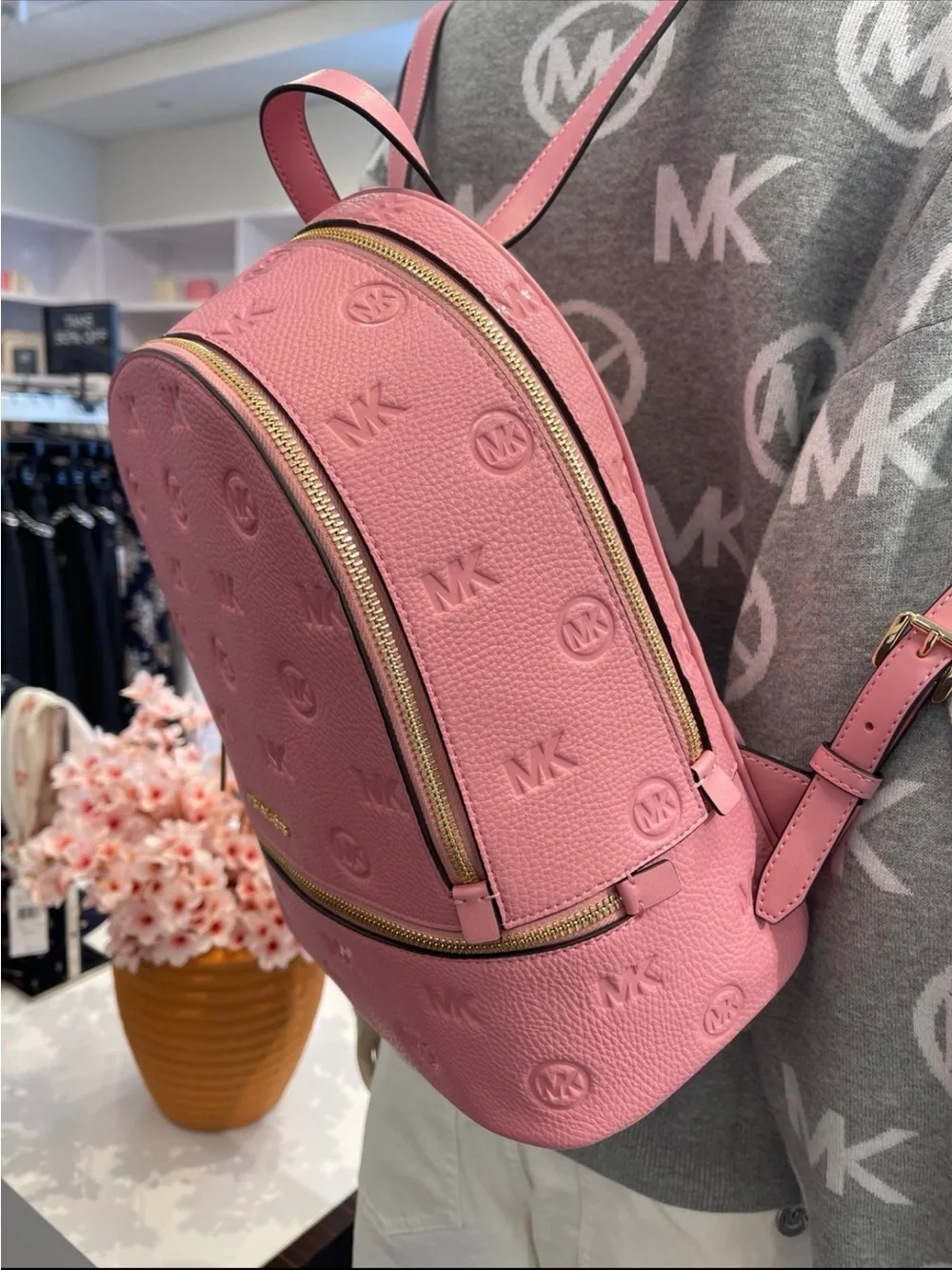 Michael Kors 75”h compartments