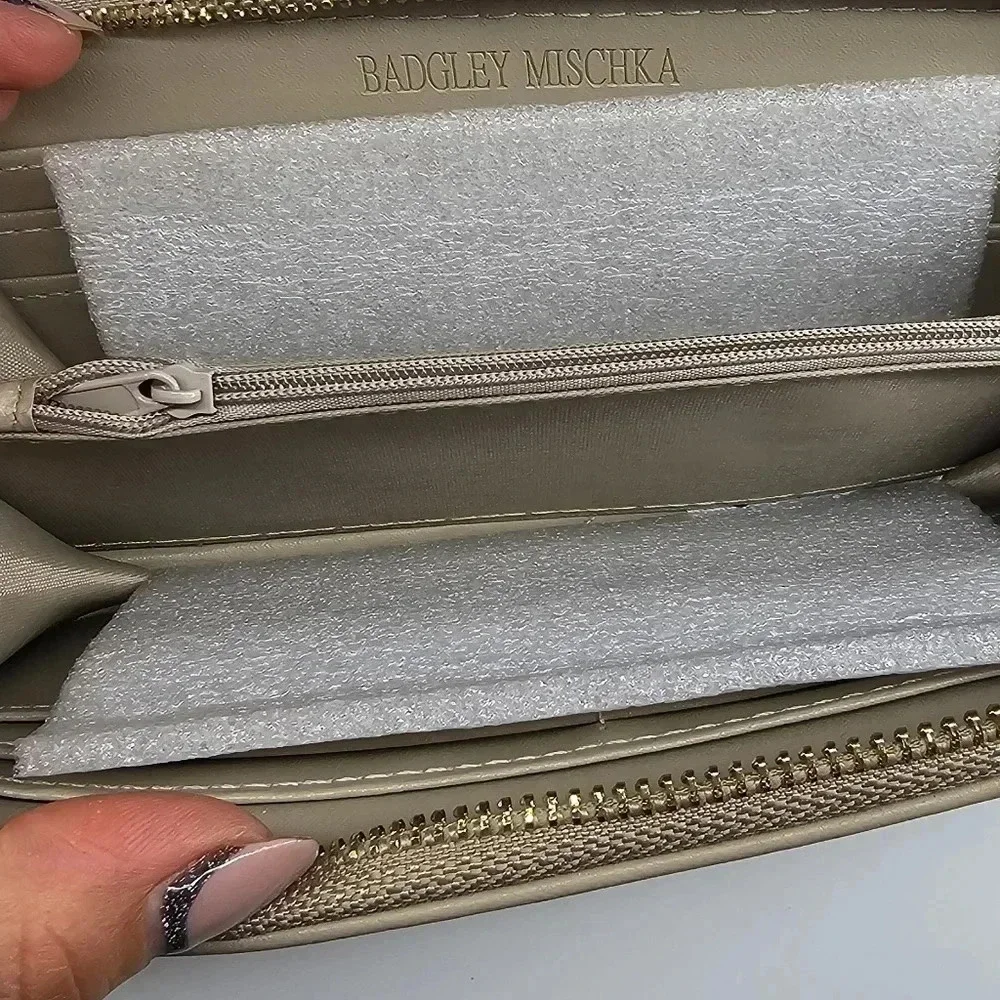 Badgley Mischka questions leave