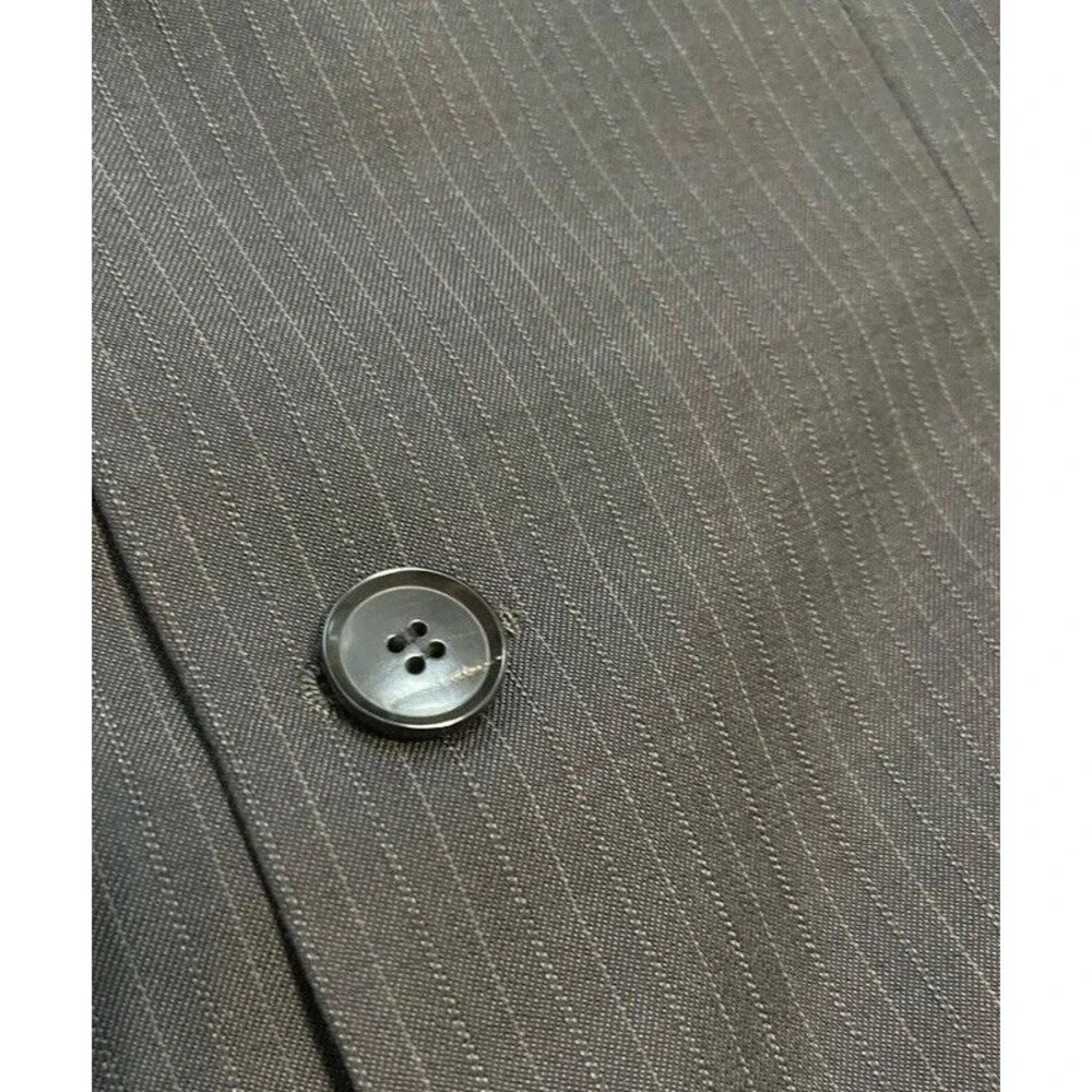 Hugo BOSS Rossellini Cinema Pinstripe Three Button Wool Sport Coat Mens Size 38R