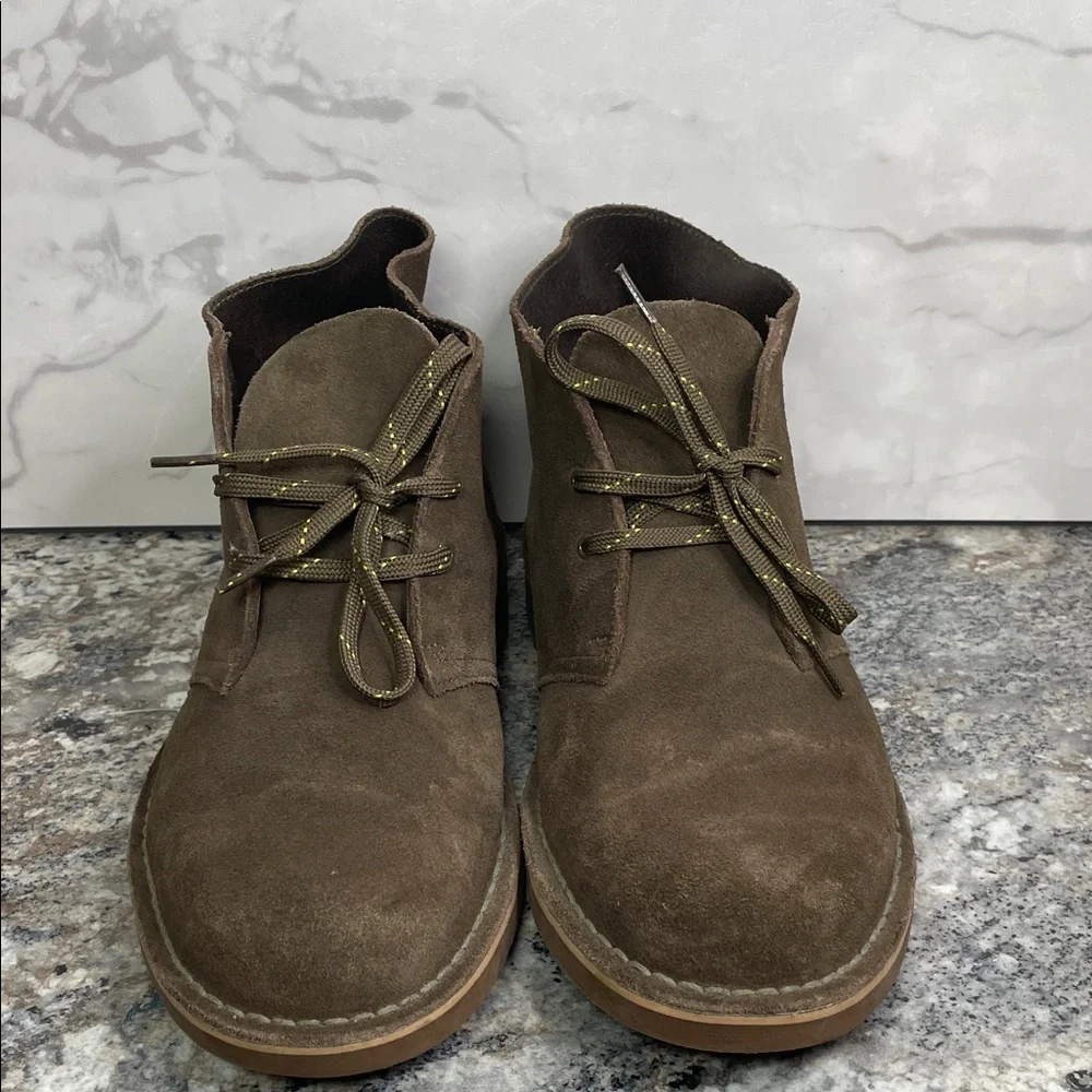 Clarks stylish suede