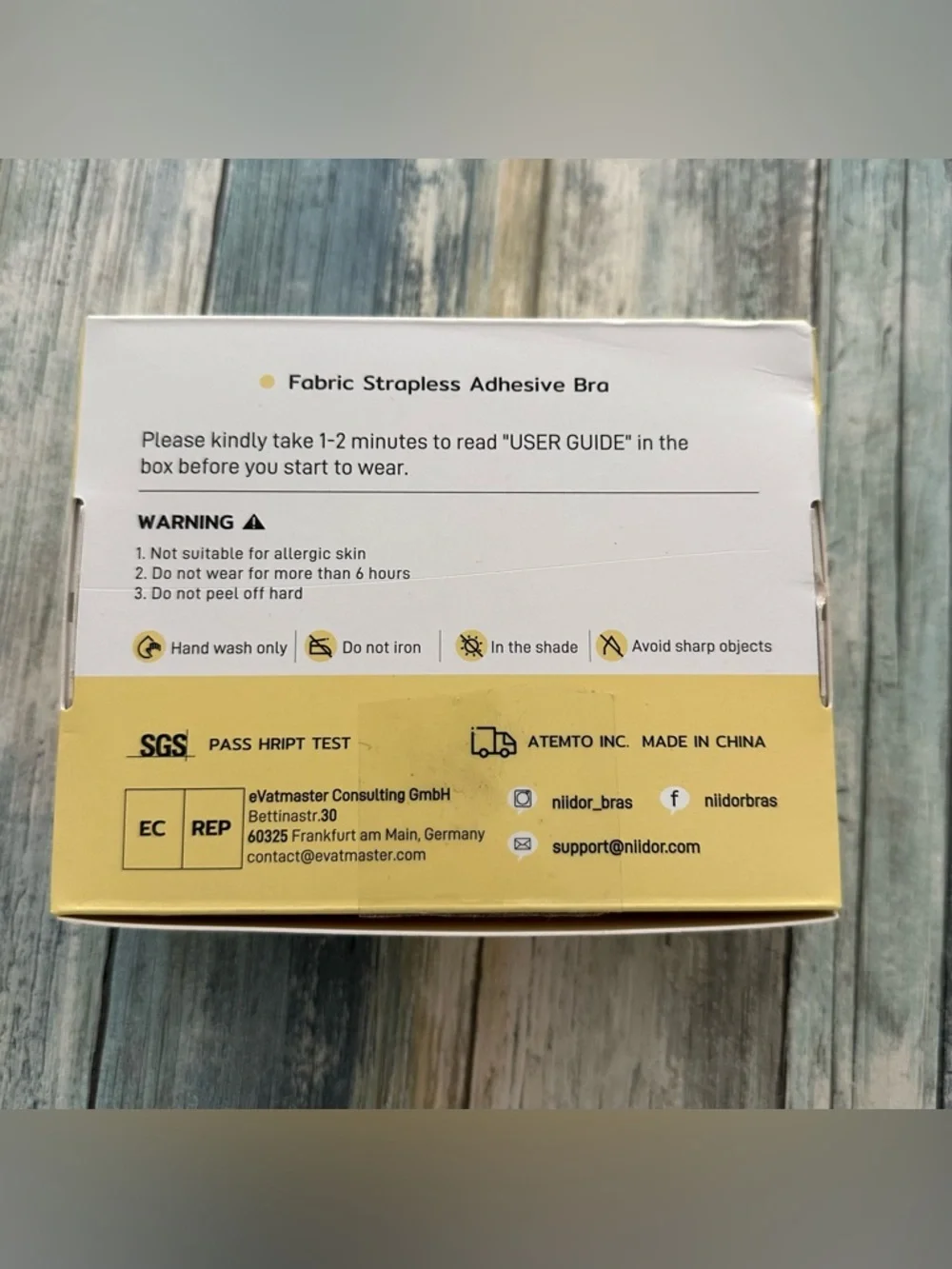 Niidor adhesive bra