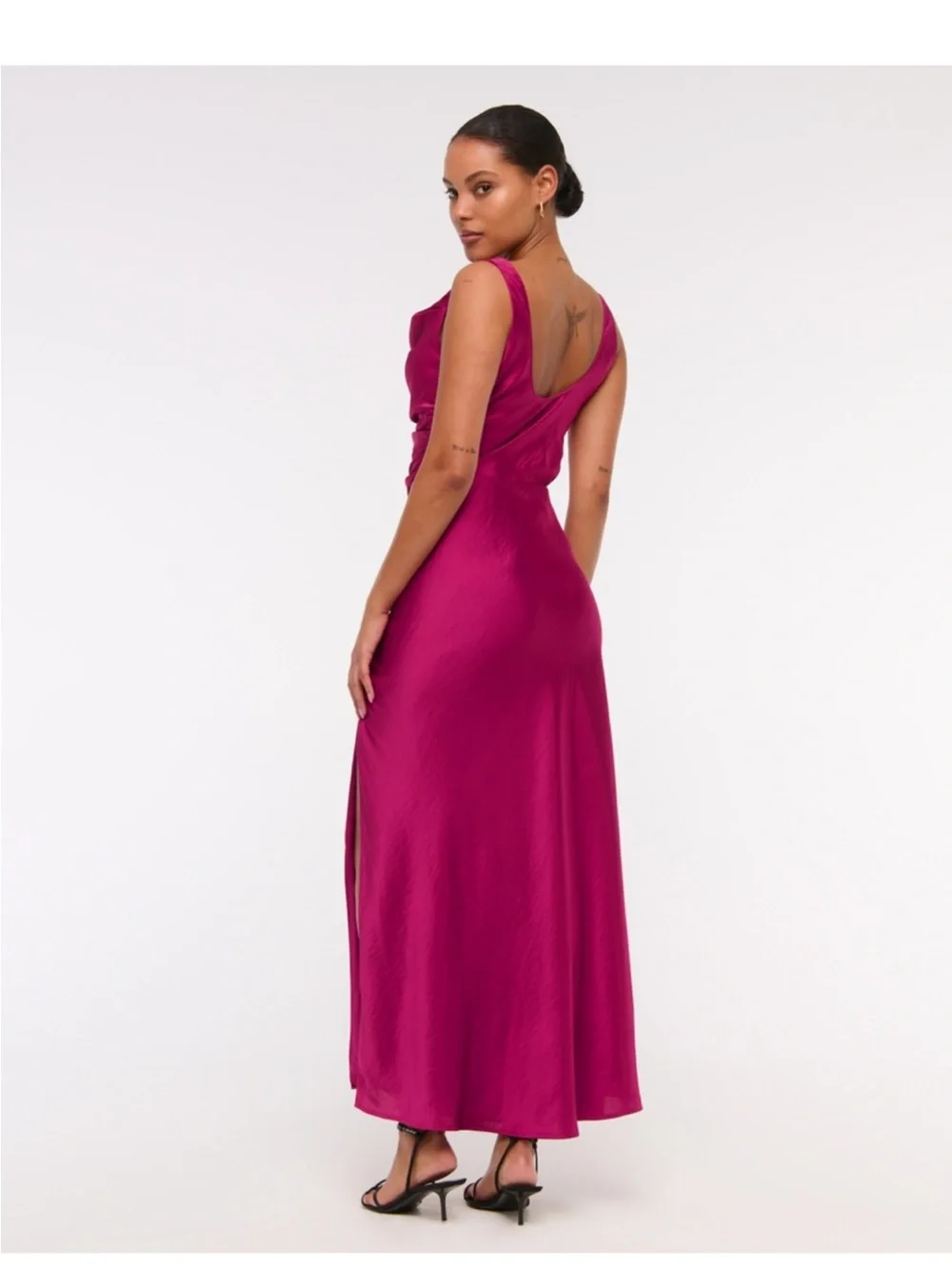 Abercrombie & Fitch elegant fuchsia
