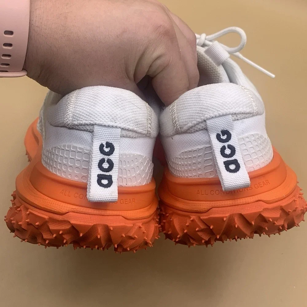 Nike one toggle