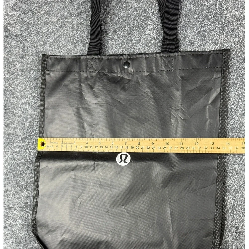 lululemon athletica authentic lululemon