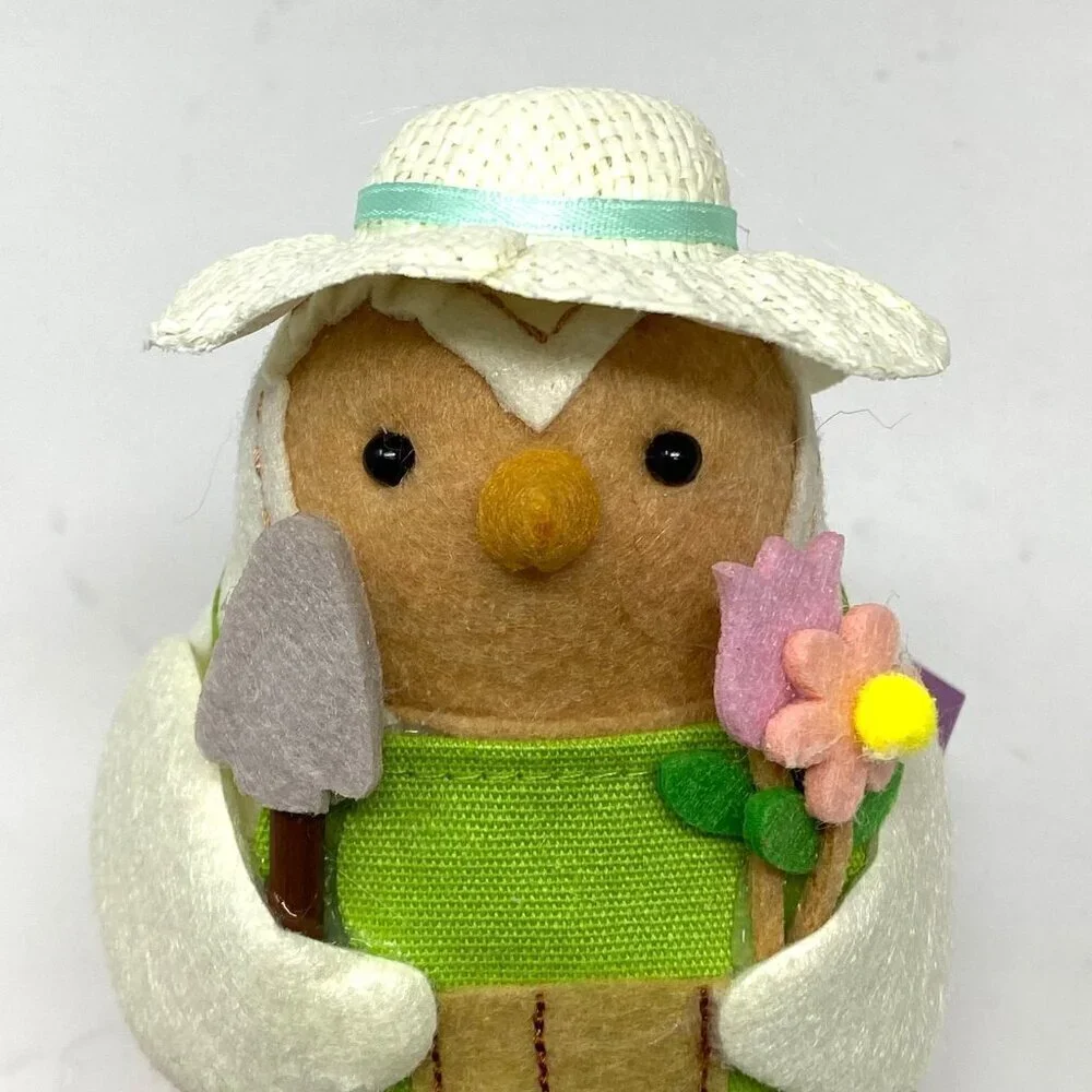 Target 4 Featherly Friends Figurine Easter Springtime Assortment Decor Mantel
