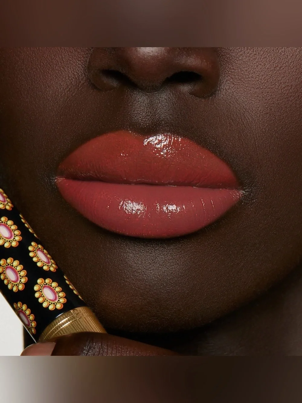 Gucci 411 Emmy Petal, Rouge De Beauté Brillant Lipstick NIB