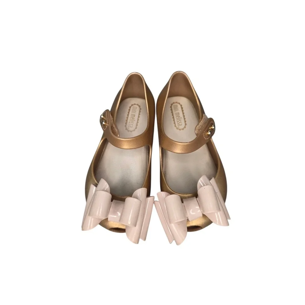 Mini Melissa adorable mini