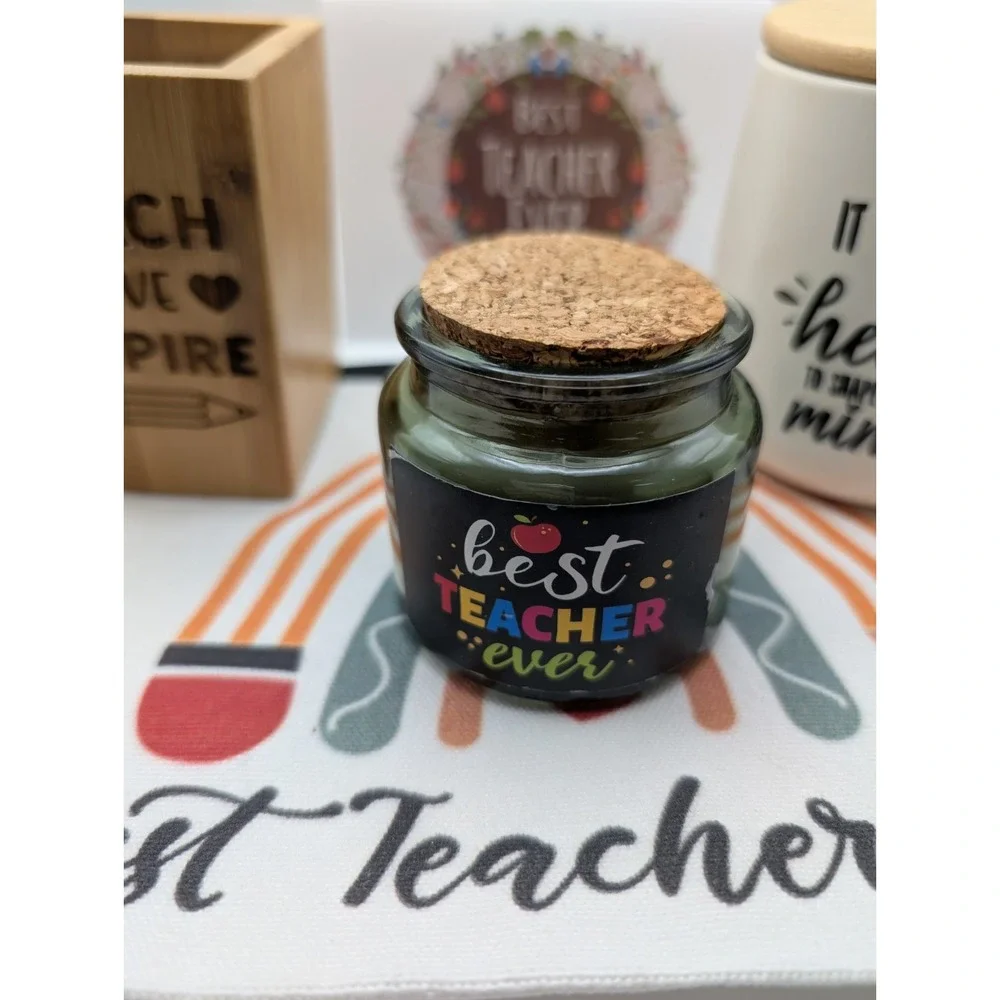 The Unbranded Brand make teacher