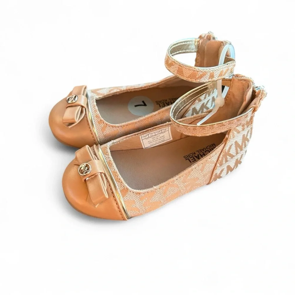 Michael Kors stylish girls