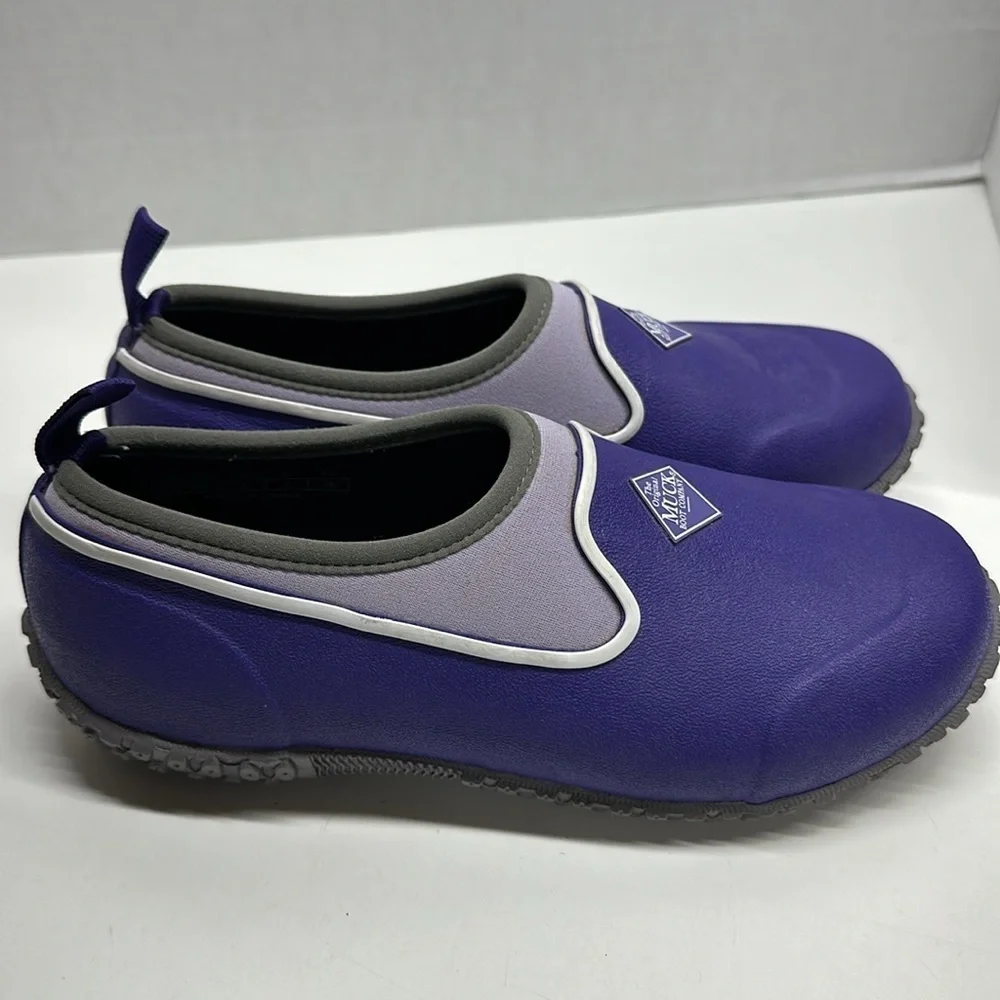Muck Boots all sign *new