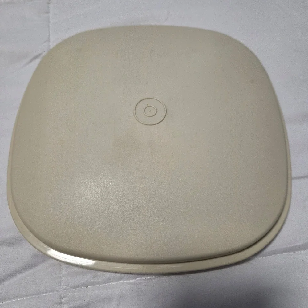 Tupperware vintage multi