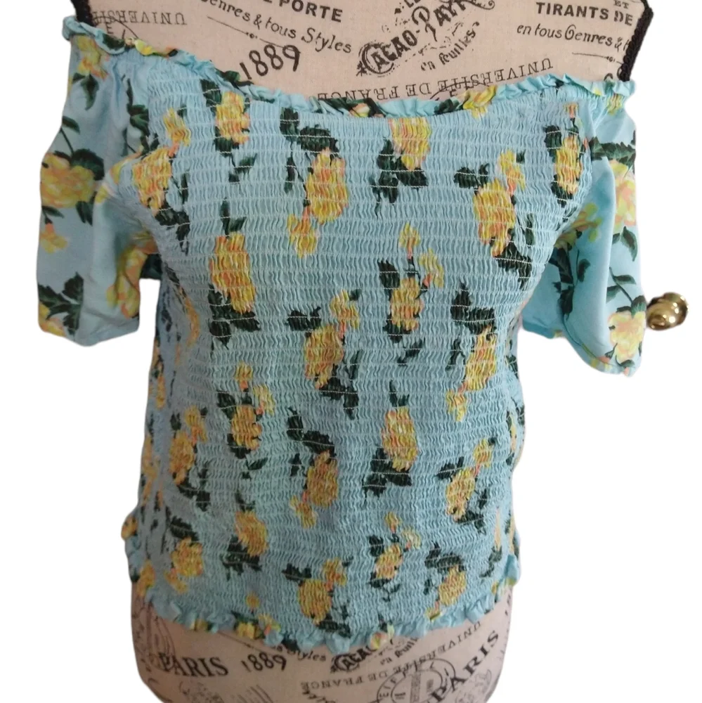 Justice on the shoulder Floral top Size 18 Boho Beachy Summer Feminine