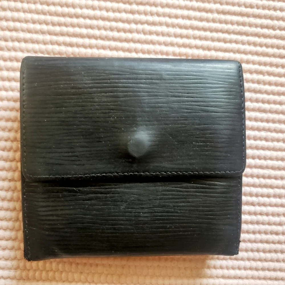 Louis Vuitton black louis