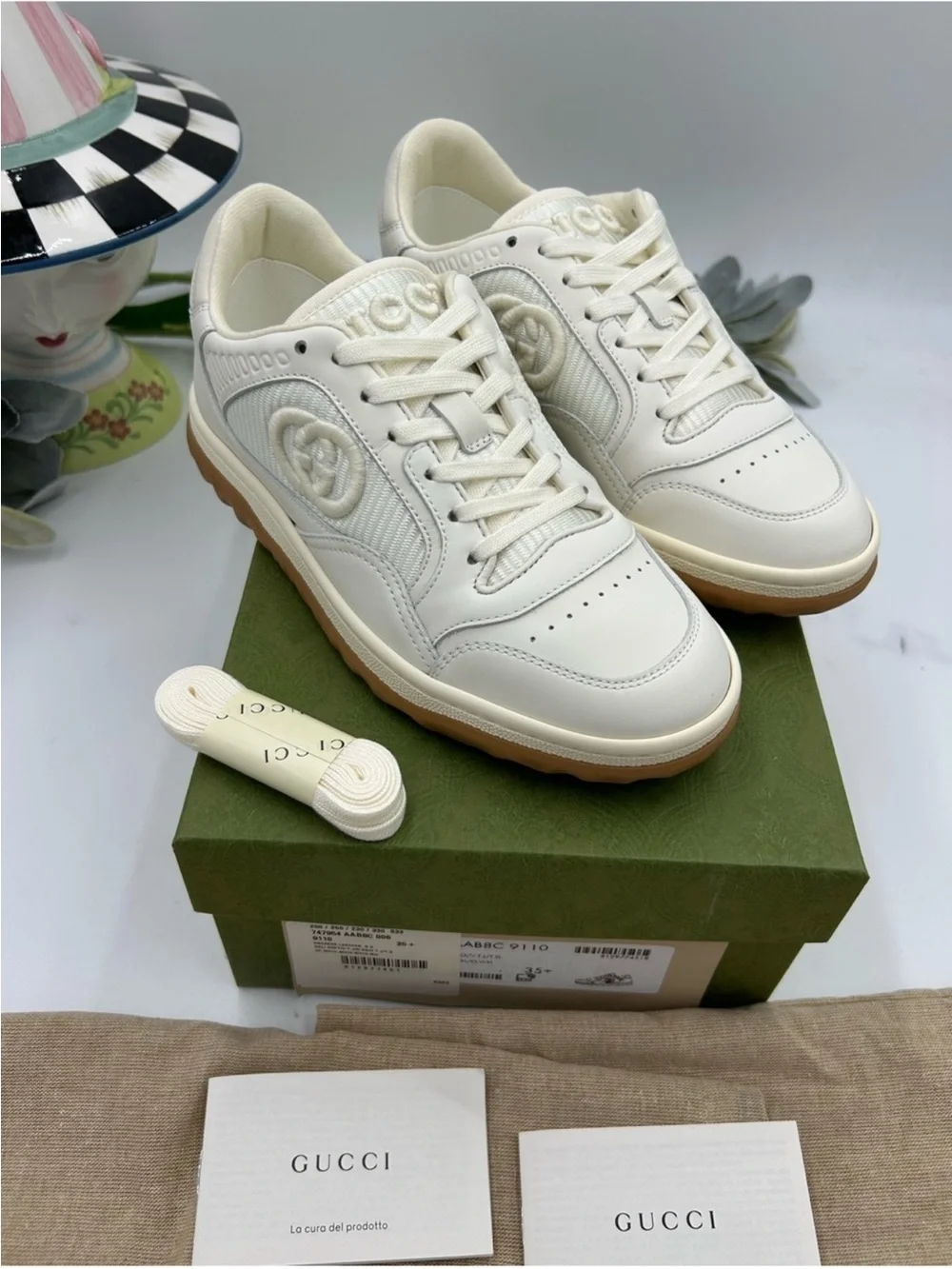 Gucci leather sneakers
