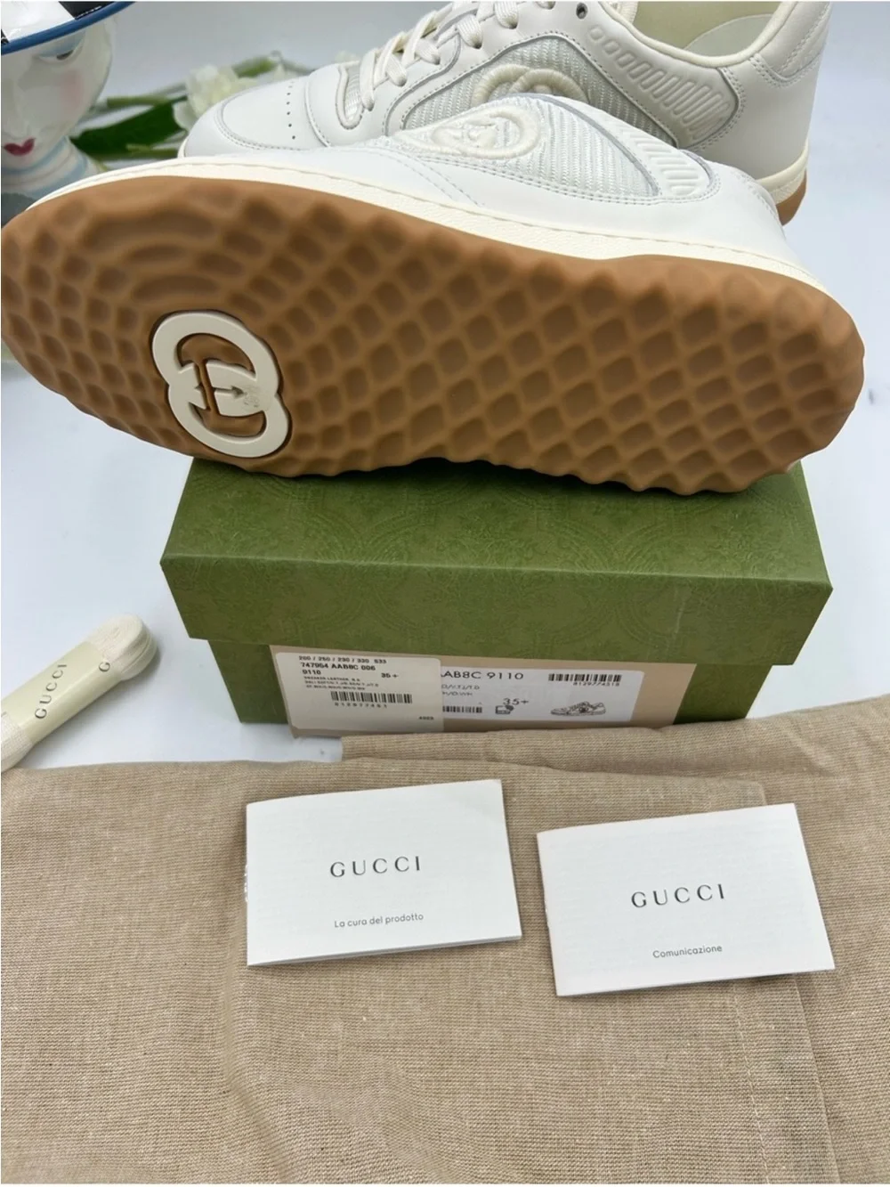 Gucci leather sneakers