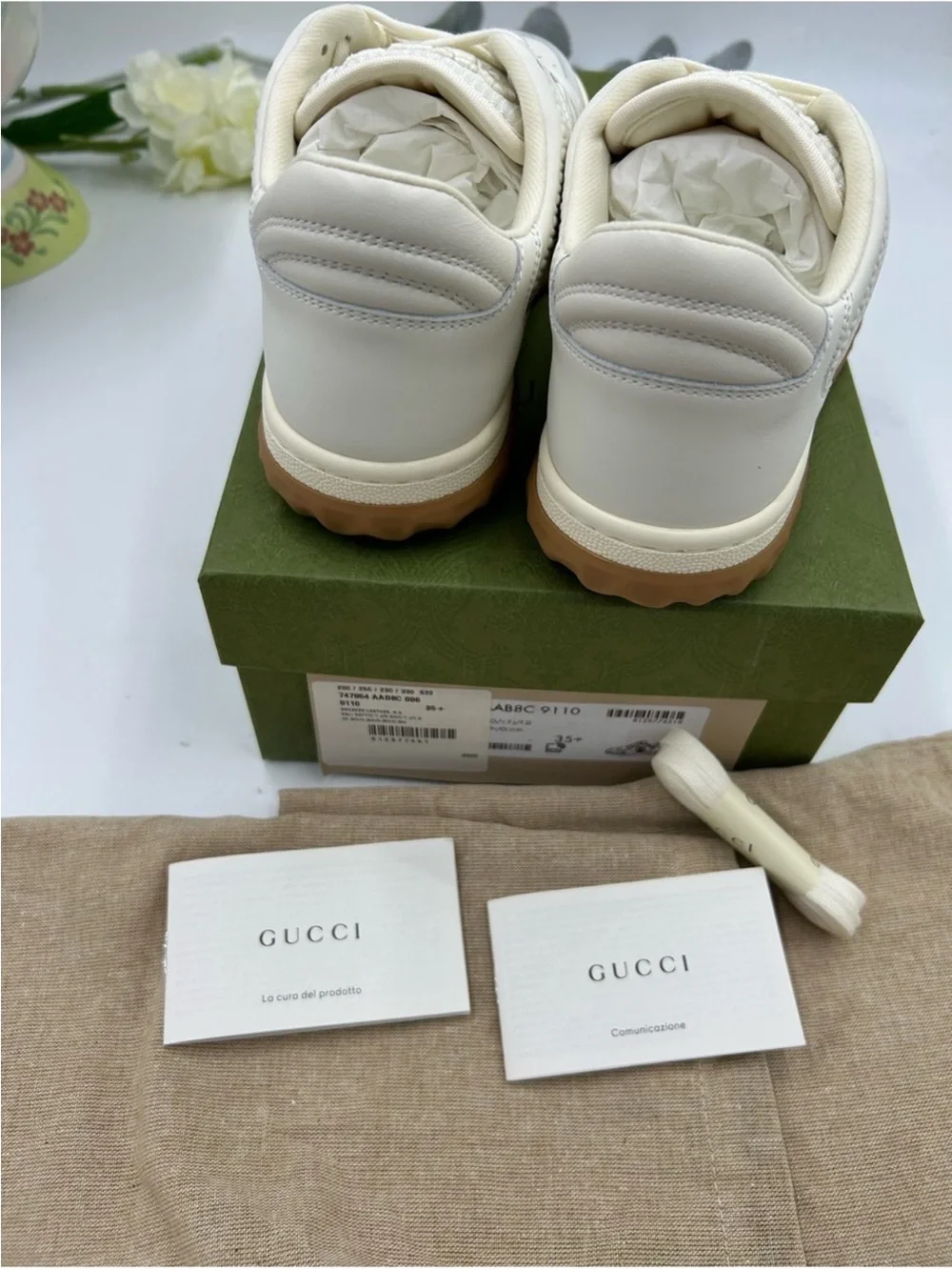 Gucci leather sneakers