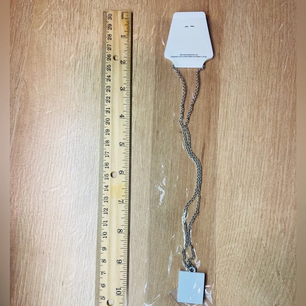 Petapixel 132 necklaces