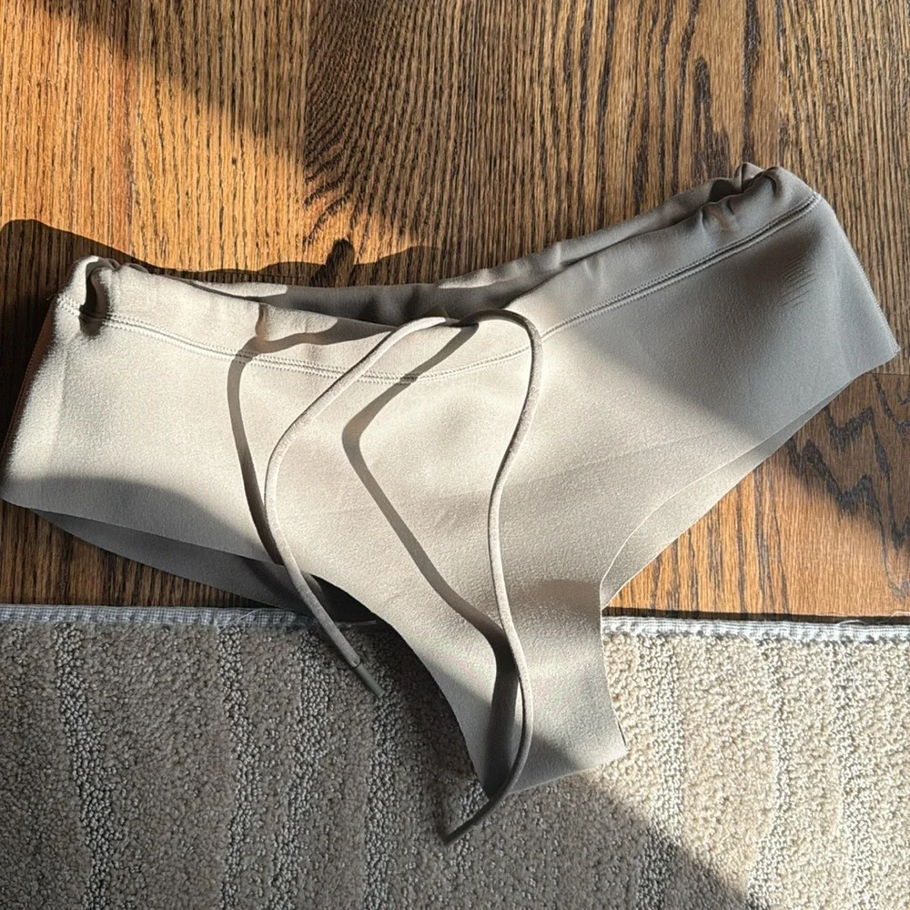 SKIMS Sport Swim Cheeky Bottom | Desert‎