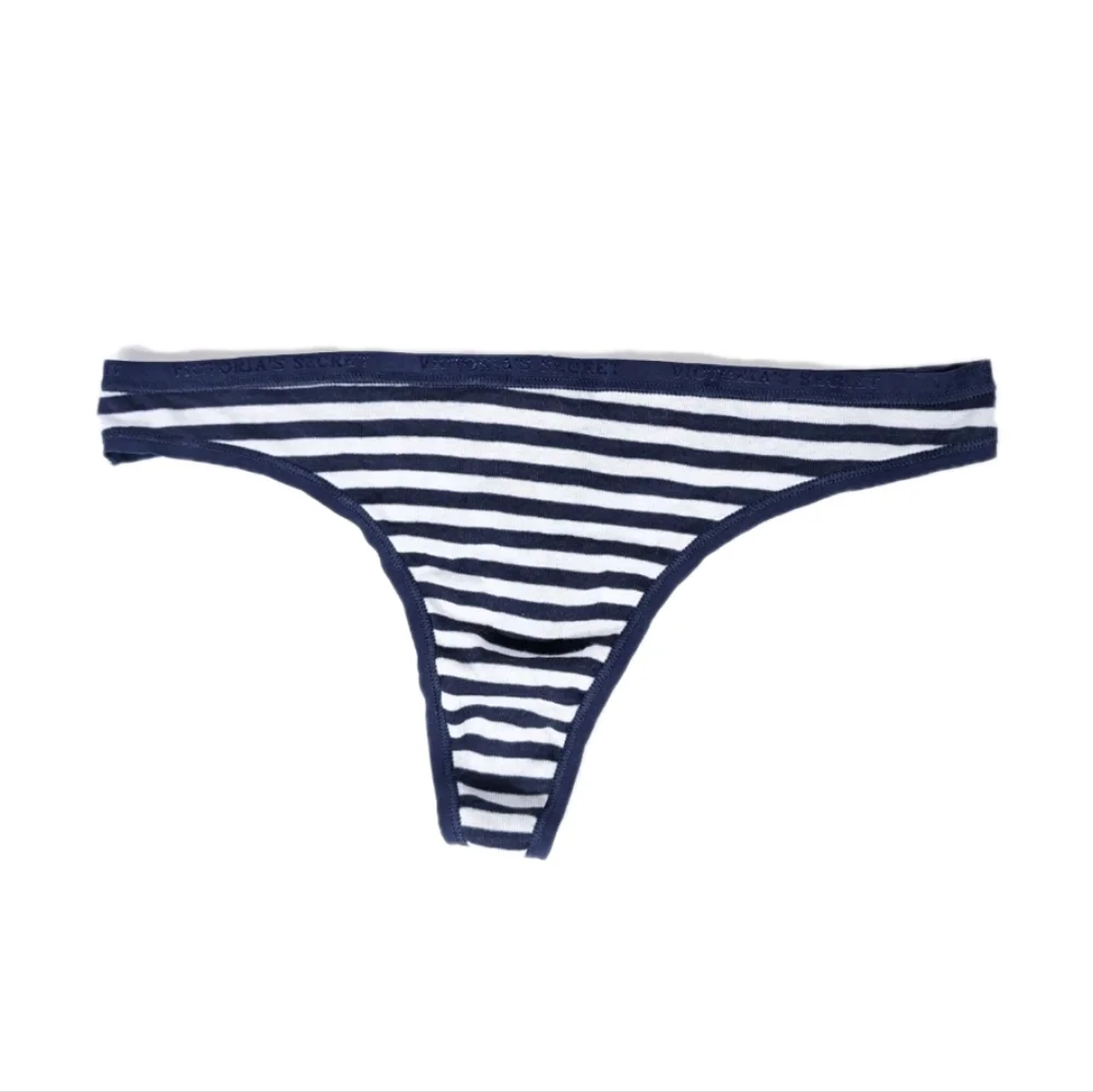 Victoria's Secret Vintage Low Rise Thong Medium NEW Women Signature Cotton Panty
