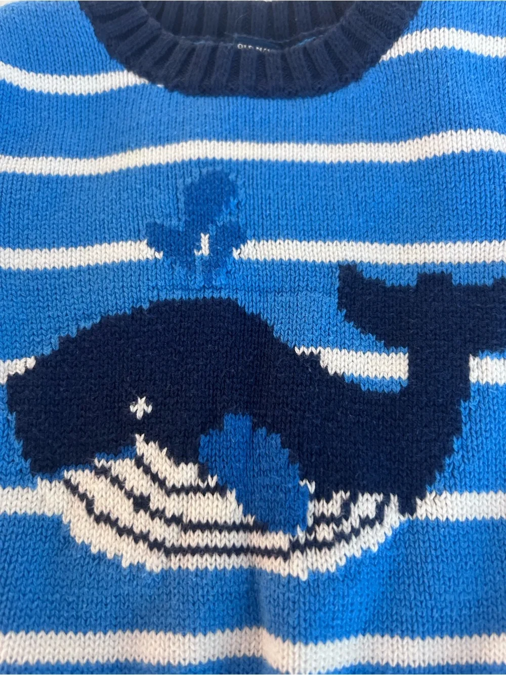 Old Navy bold graphic ribbed