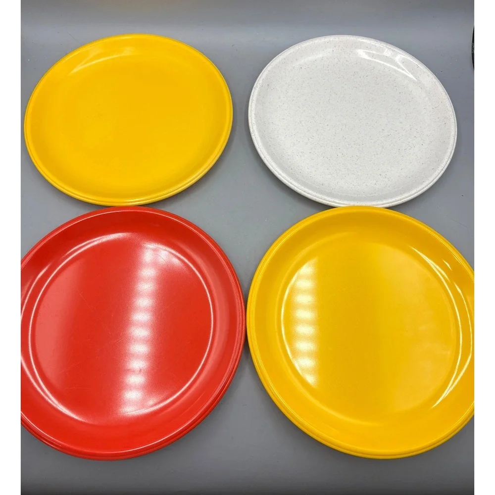 Rubbermaid or includes