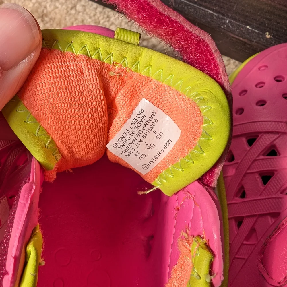 Stride Rite lightweight water