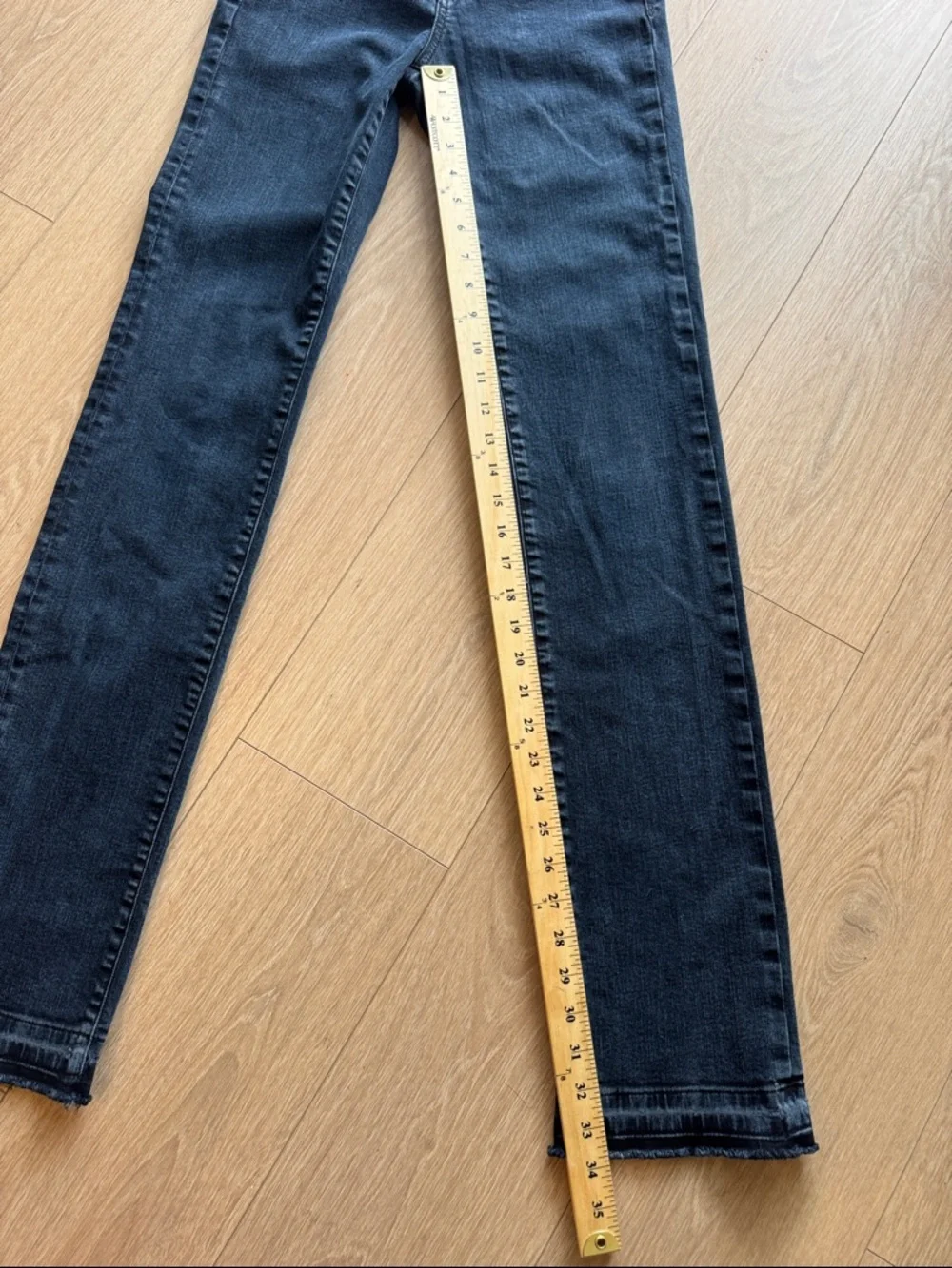 Re/Done stretch closure