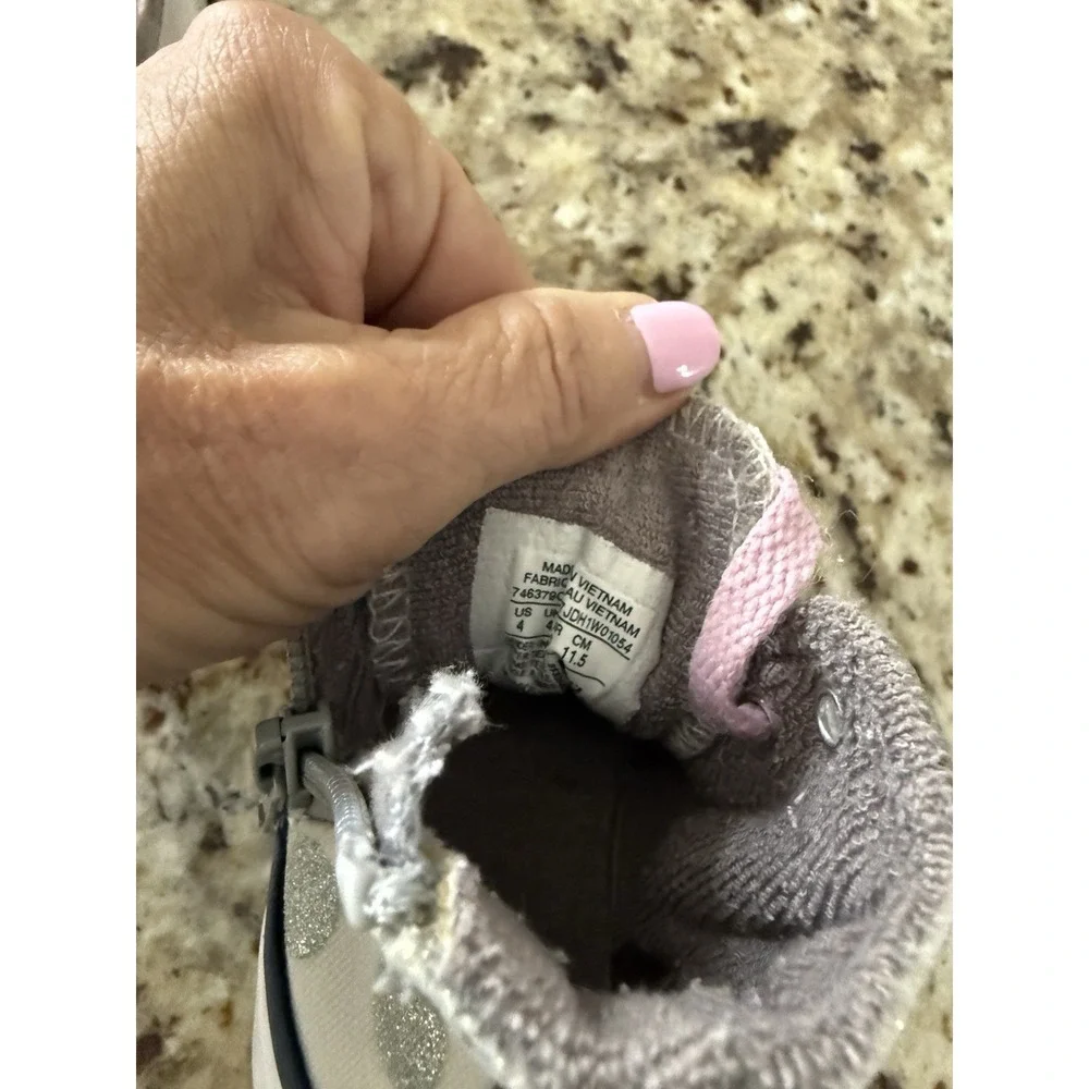 Converse infants chuck