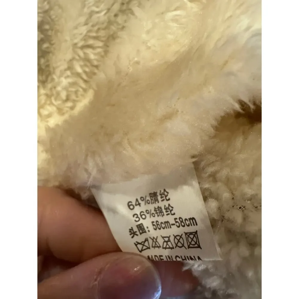 Unbranded stay warm