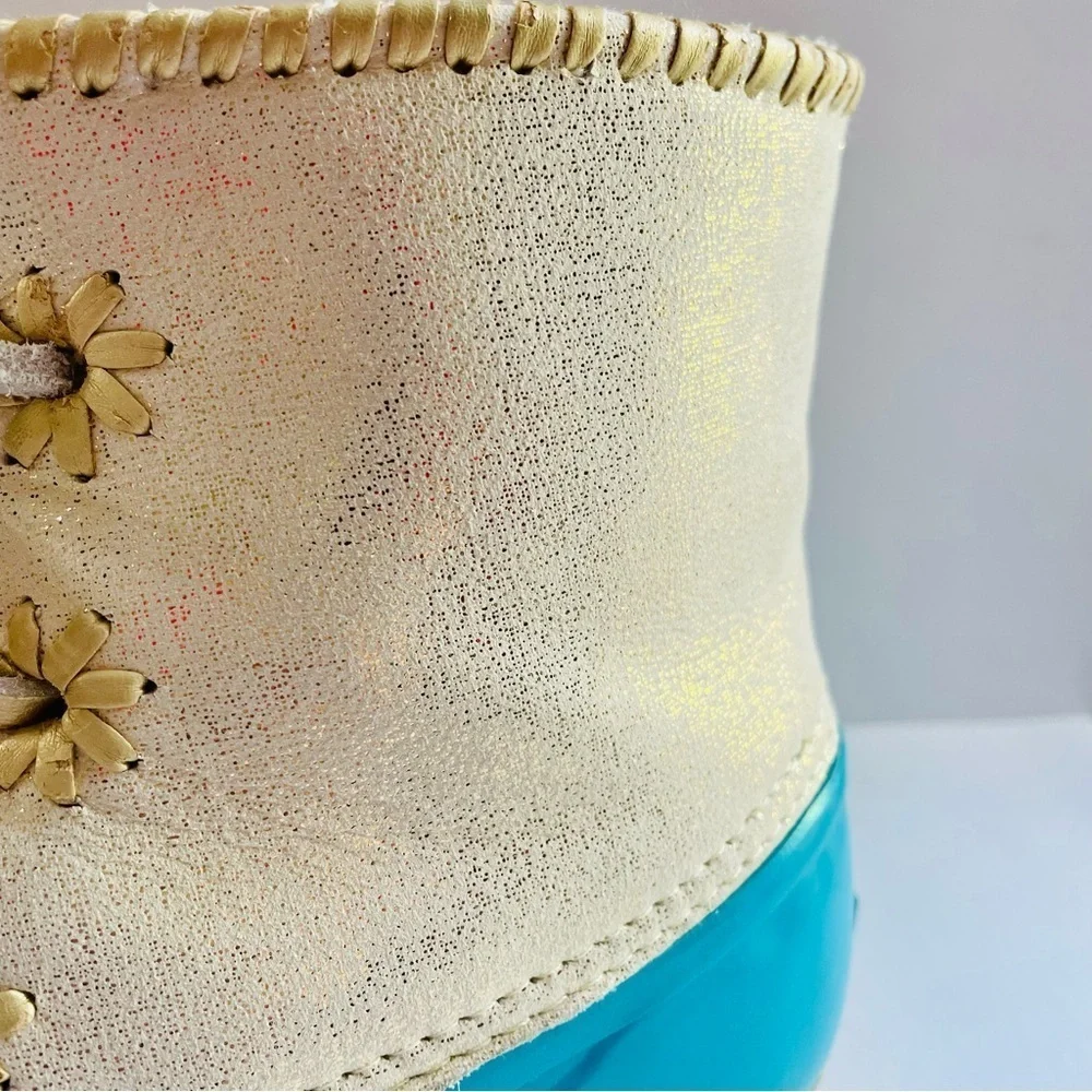 Jack Rogers bottom cream