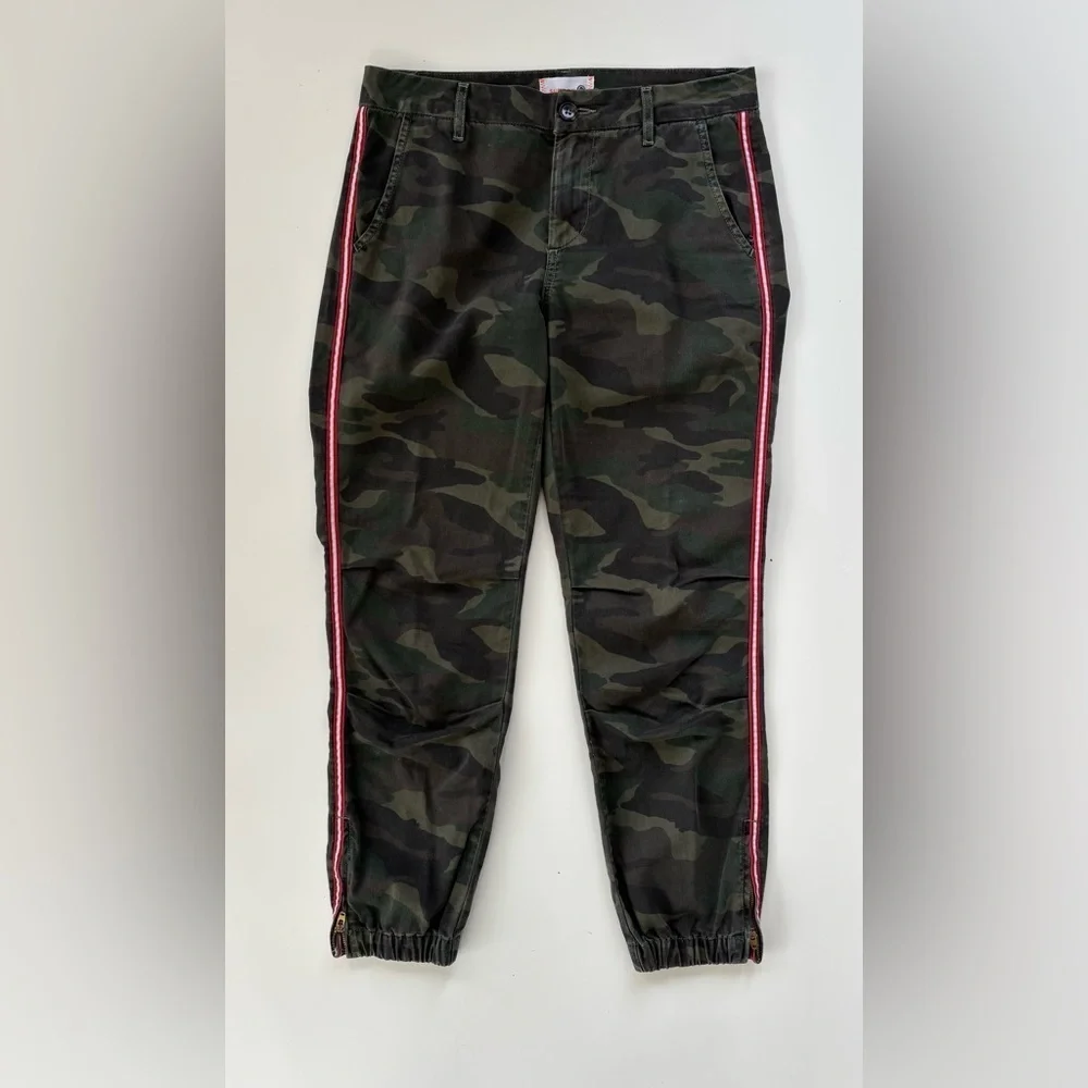 Sundry women striped