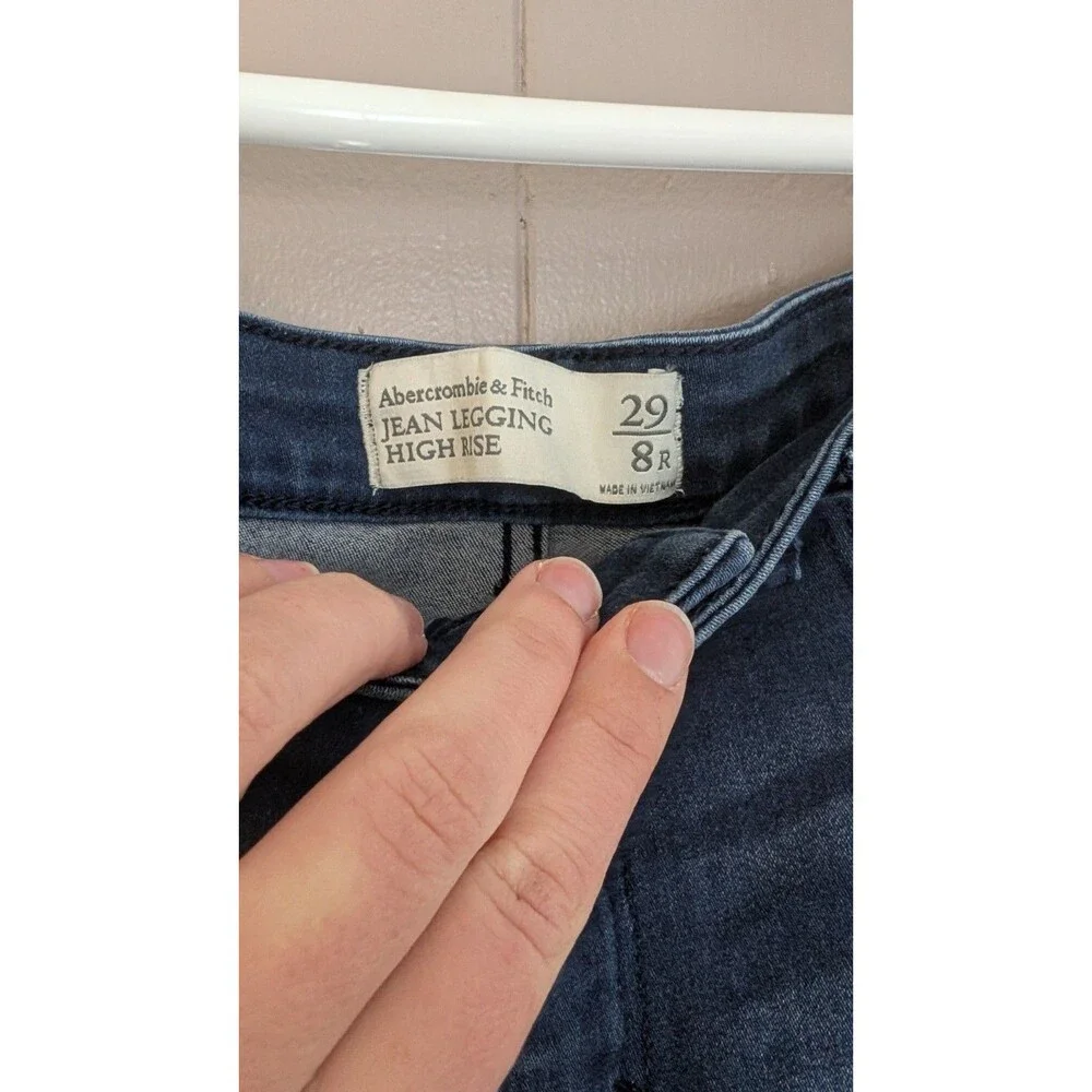 Abercrombie & Fitch these abercrombie