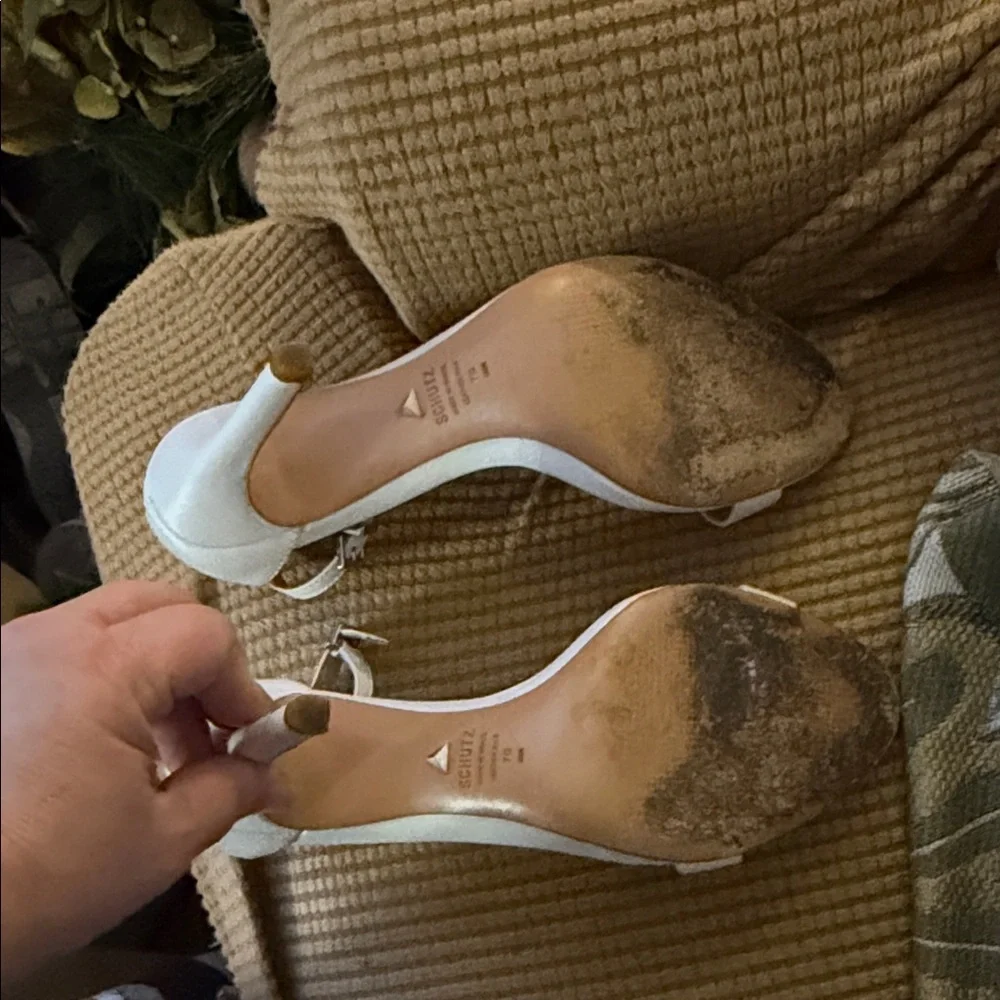 SCHUTZ chic white