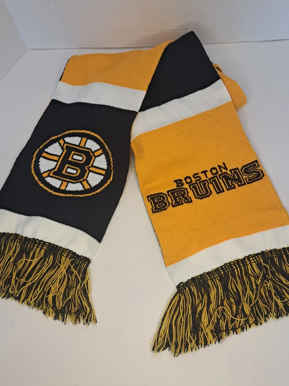 Boston Bruins Scarf NHL Hockey Official Team logo by FOCO, 62