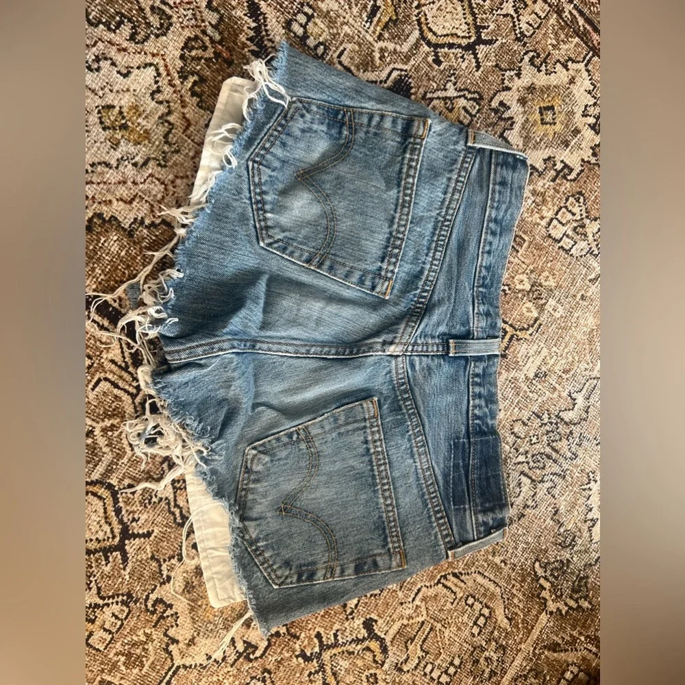 Levis furst kind