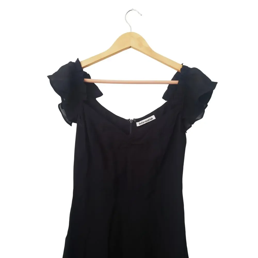 Reformation zipper relaxed