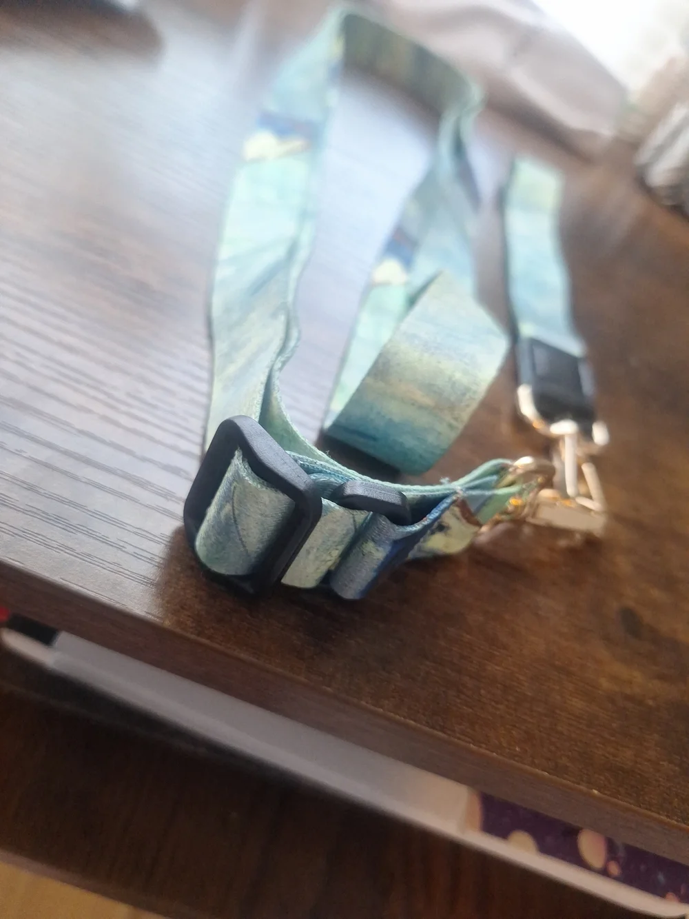 Seaglasscoaztallemonades.com light blue