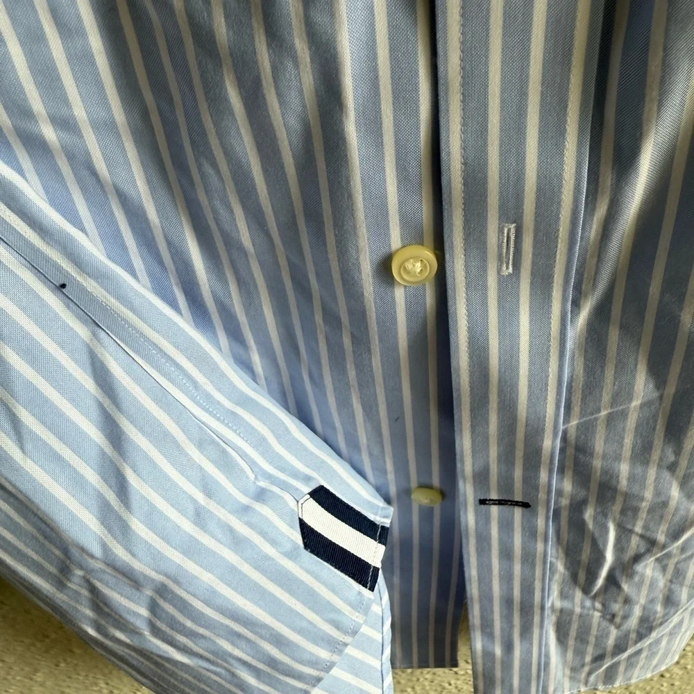 Banana Republic this banana