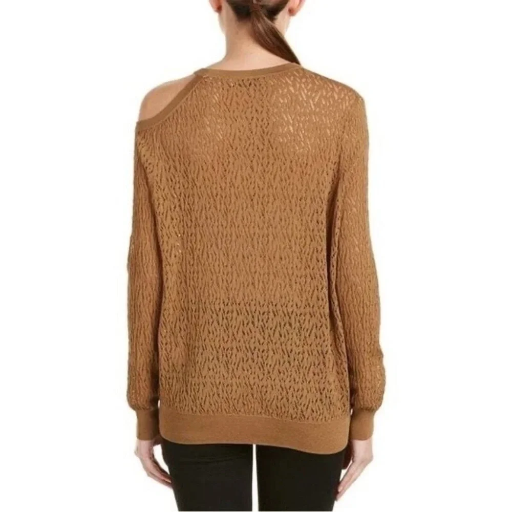 Sandro chic off