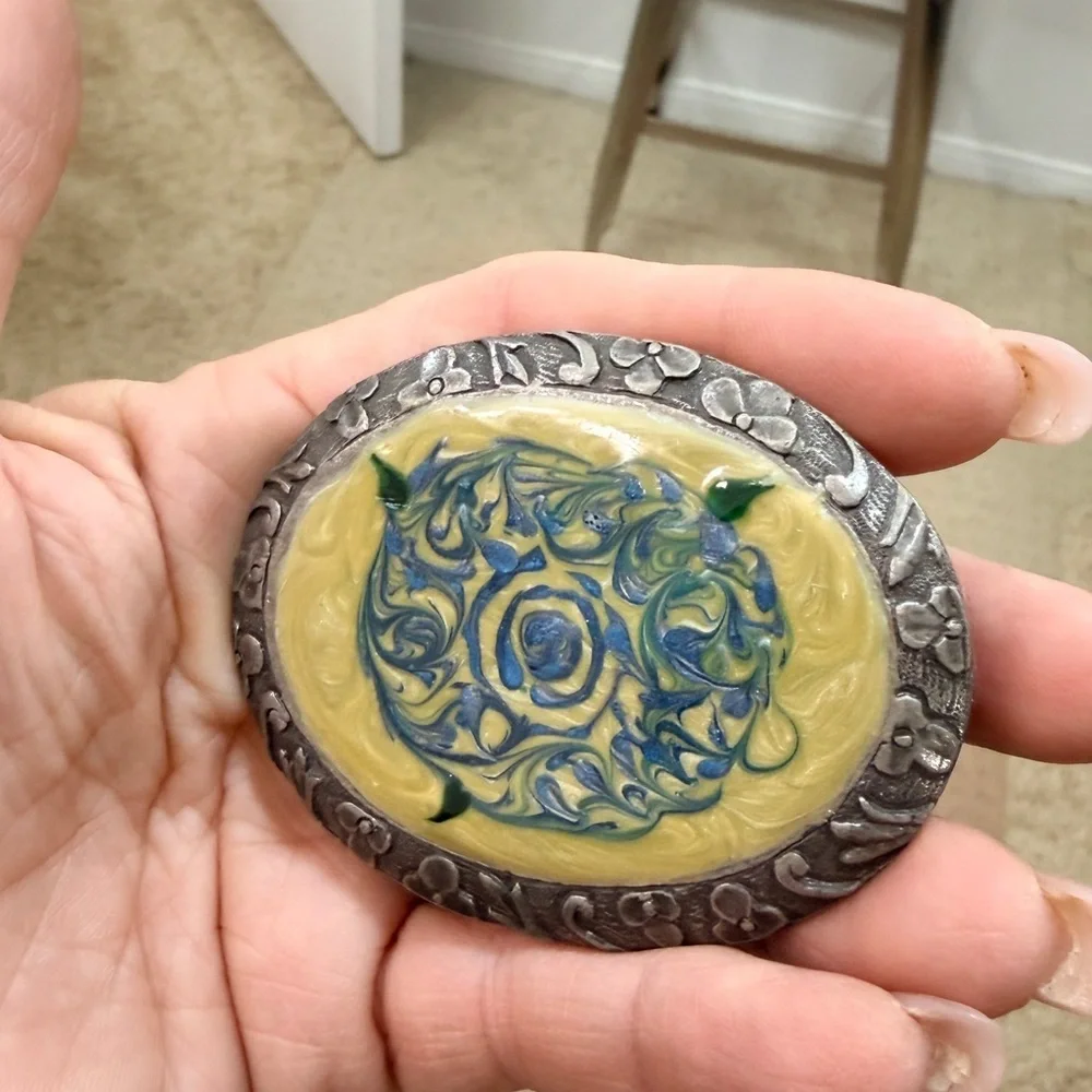 Artisan belt buckle