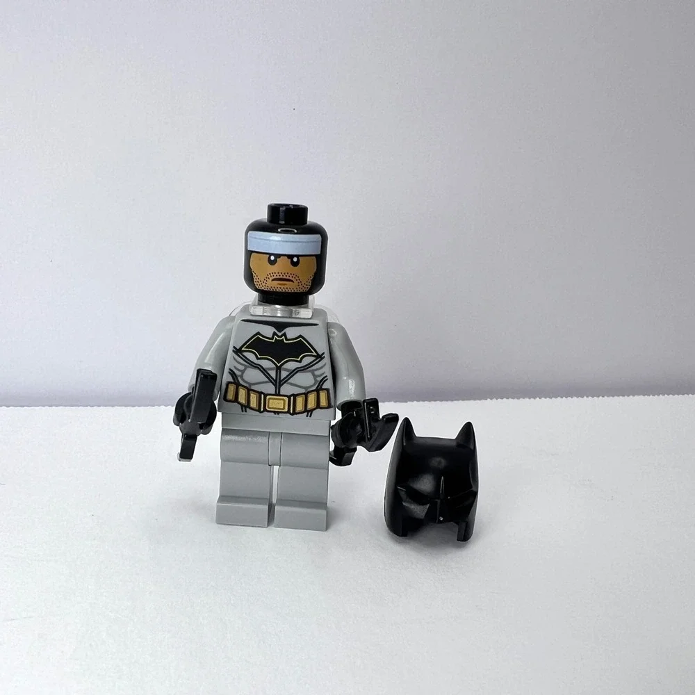 Lego batman minifigure