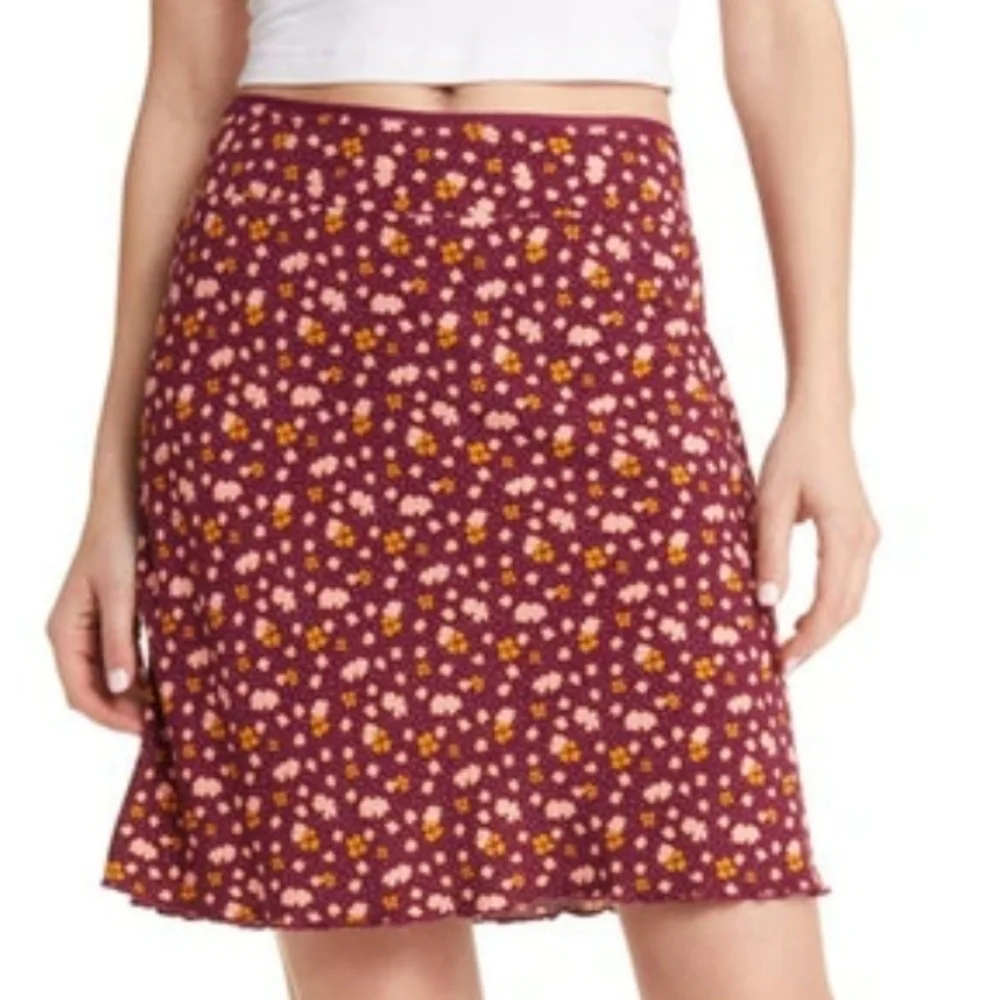 Free People IRL Mini Skirt Sz 6 Purple With Pink Flowers Side Zip Summer Days