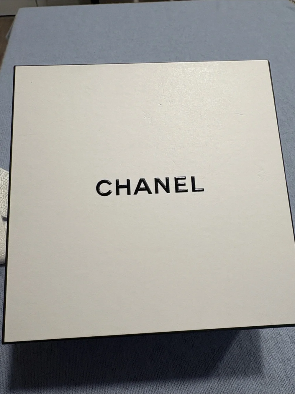 CHANEL elegant gift
