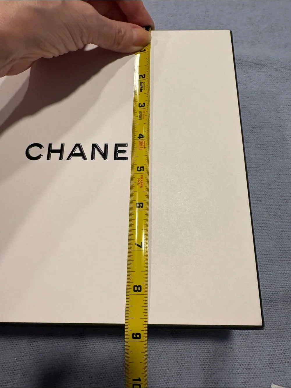 CHANEL elegant gift