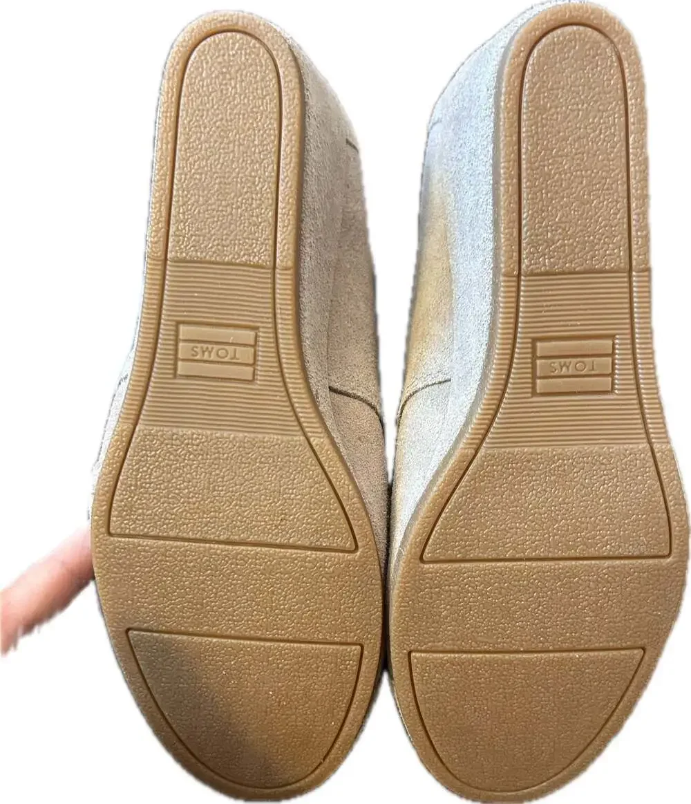 Toms brand new
