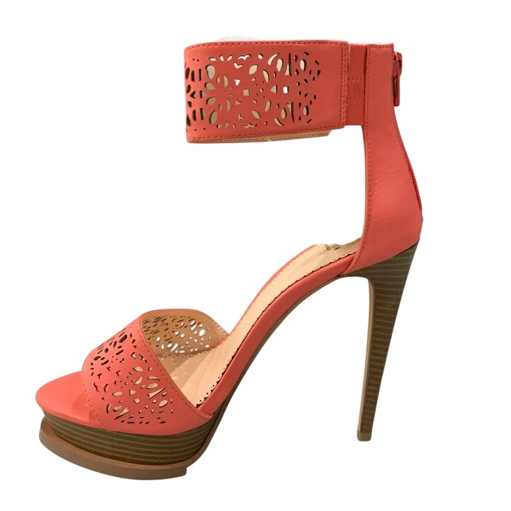Madison by ShoeDazzle bold statement