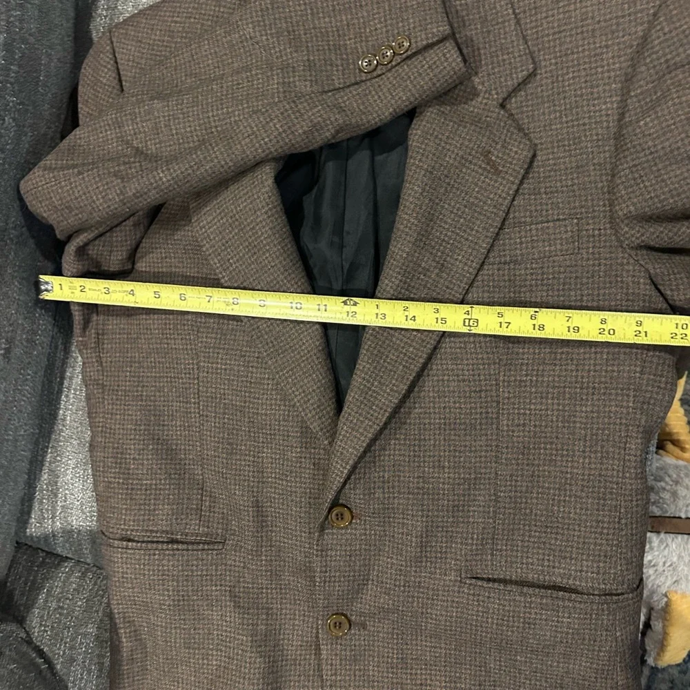 Oscar de la Renta authentic oscar