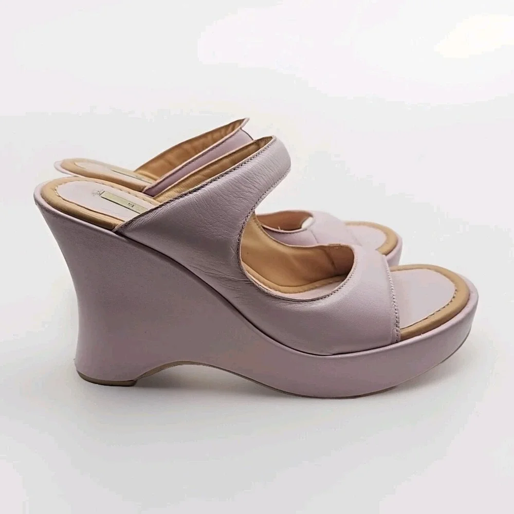 Zara minor scuff